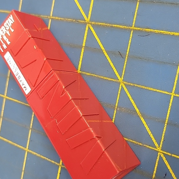 Maybelline SuperStay Vinyl 4.2ml Unrilveld 30 New - Picture 4 of 6